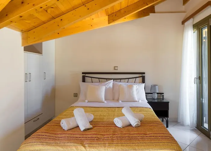 Chelmis Maria's Villa